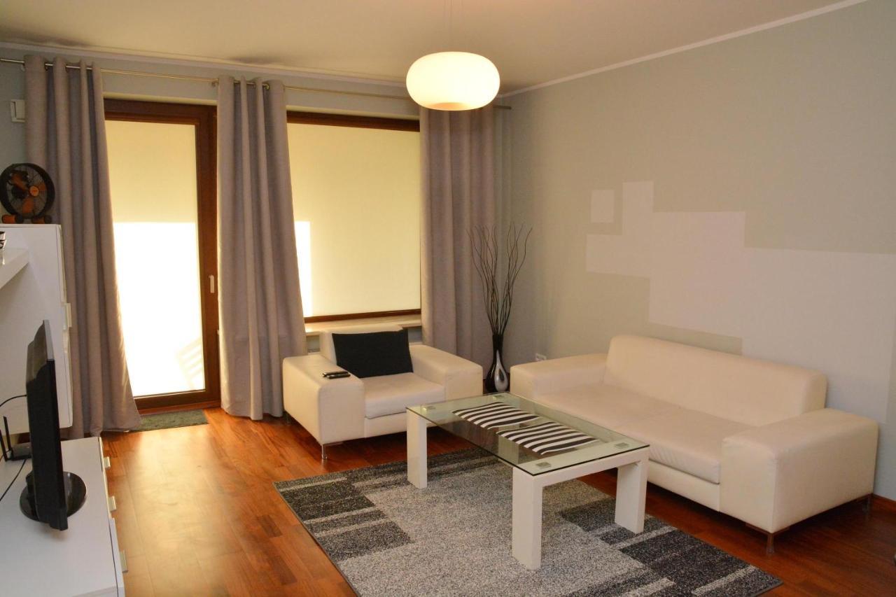 Azyl Apartments 华沙 外观 照片