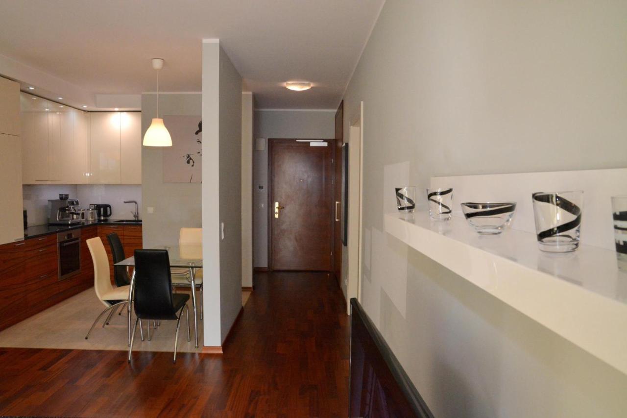 Azyl Apartments 华沙 外观 照片